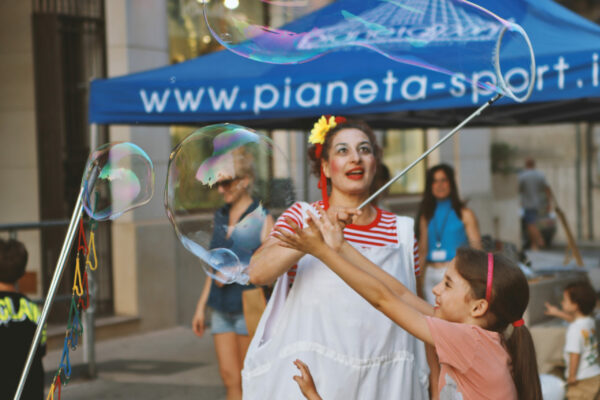 Lella-bretella-bolle-di-sapone-piazza